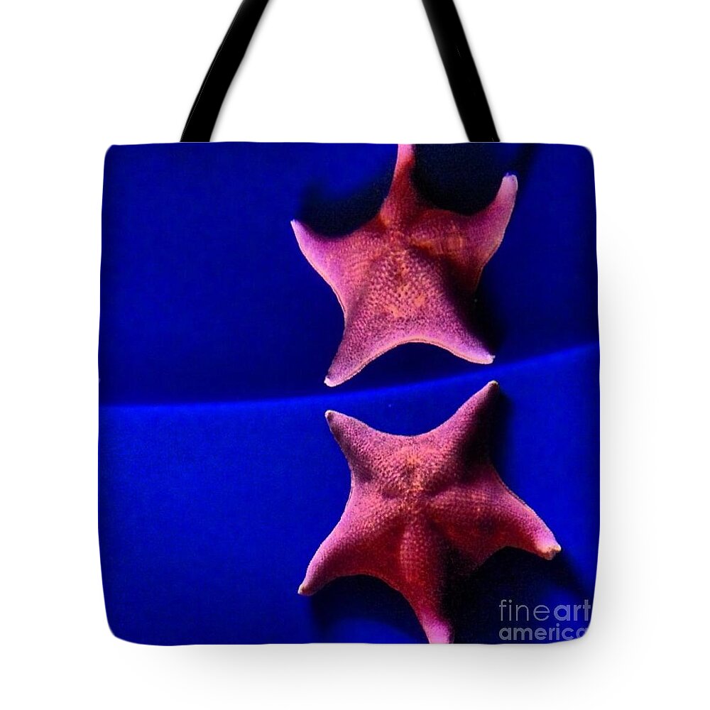 Star Fish Tote Bag featuring the photograph Seeing Double by Denise Railey