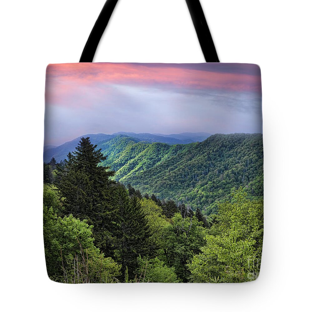 Smokey Tote Bag featuring the photograph Setting Sun over the Smokey Mountains by Brenda Kean