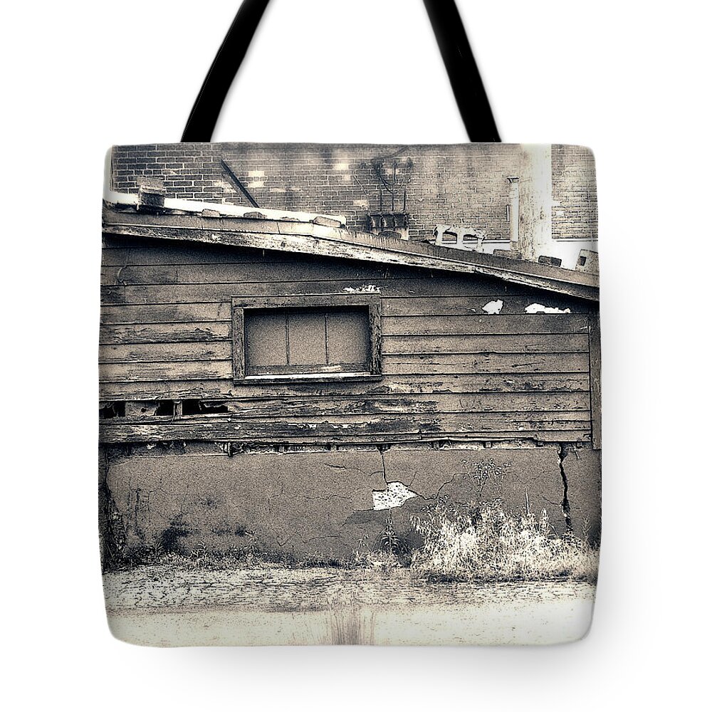 Shack Tote Bag featuring the photograph Shabby Shack By The Tracks by Phil Perkins