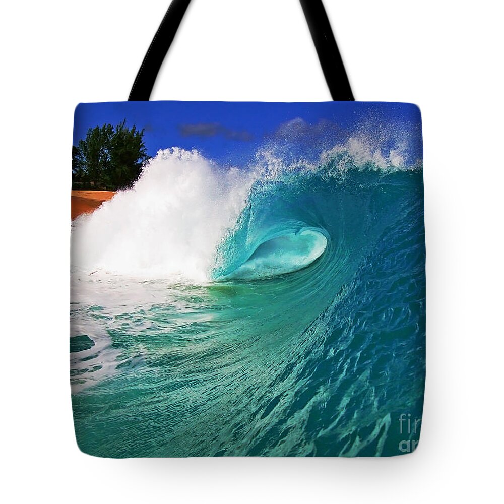 Ocean Tote Bag featuring the photograph Shorebreaker by Paul Topp