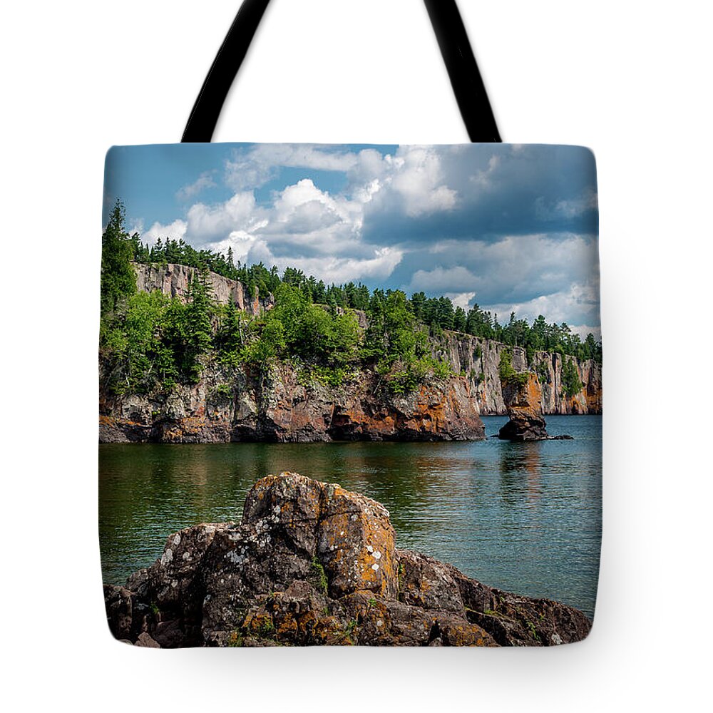 Lake Superior Tote Bag featuring the photograph Shovel Point by Gary McCormick