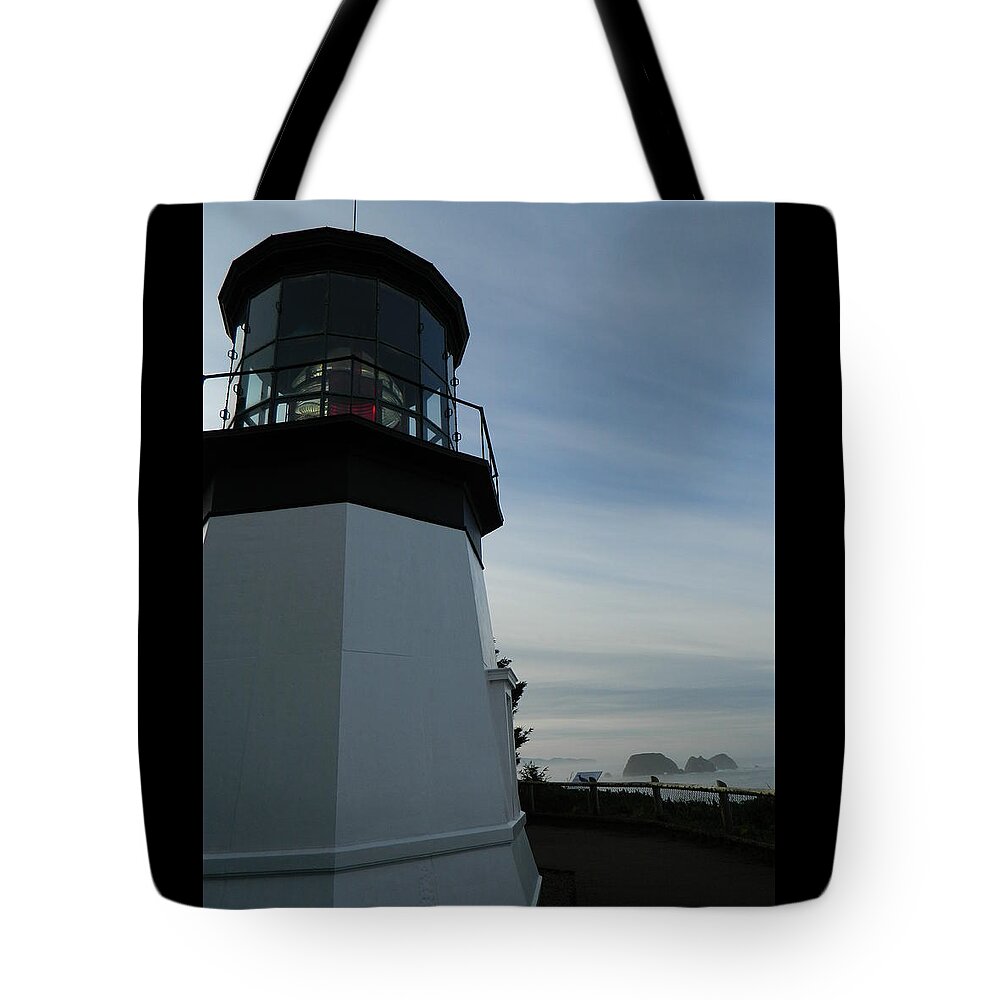 Oregon Tote Bag featuring the photograph Sideview by Gallery Of Hope 