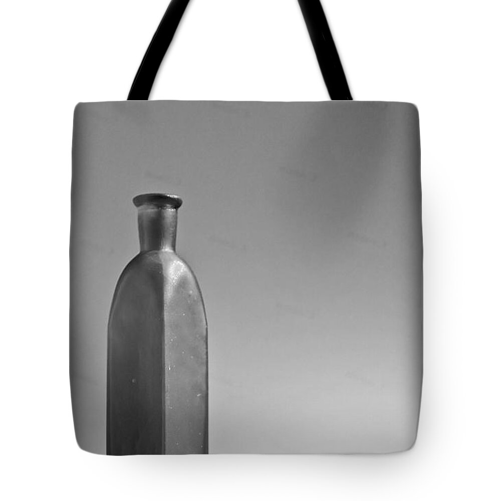 Glass Tote Bag featuring the photograph Simplicity by Elisabeth Derichs
