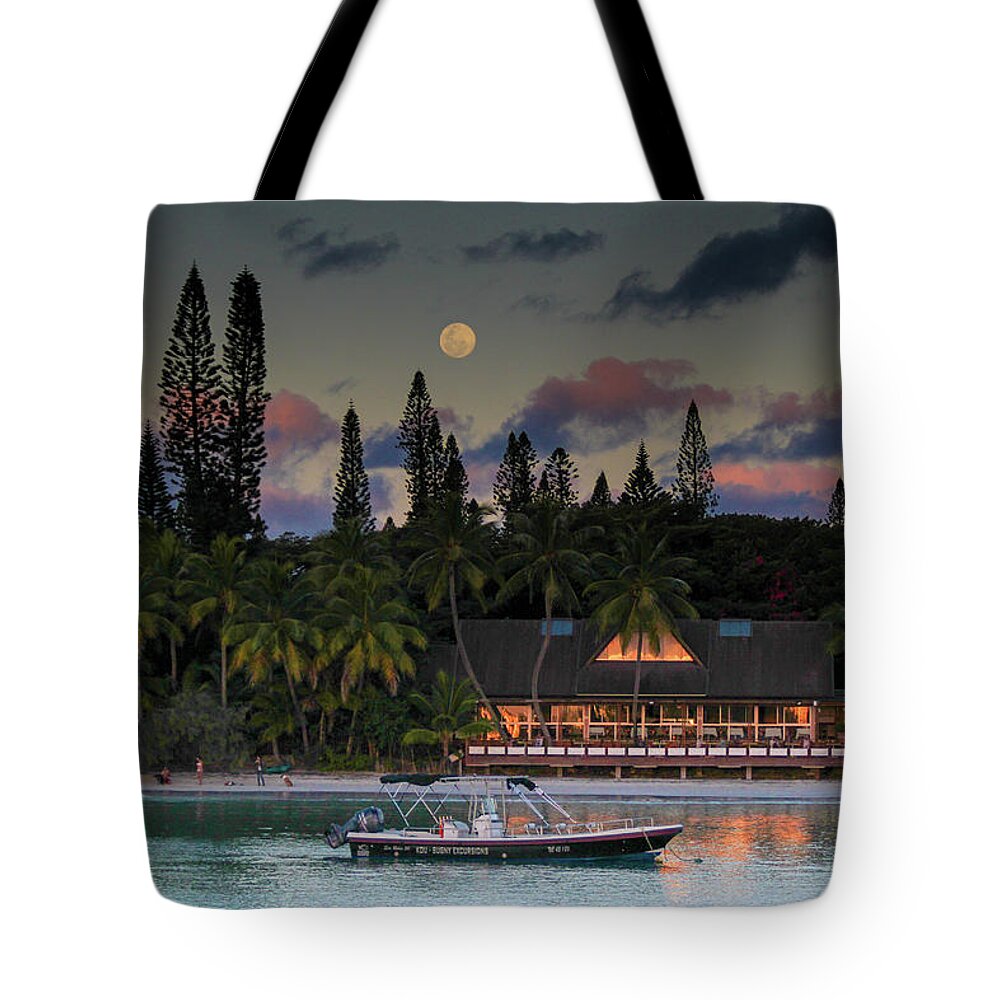 Beach Tote Bag featuring the photograph South Pacific Moonrise by Steve Darden