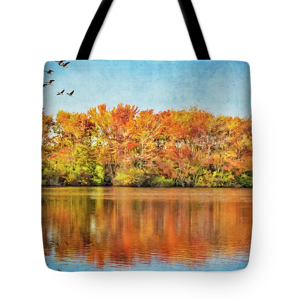 Autumn Tote Bag featuring the photograph Southbound by Cathy Kovarik