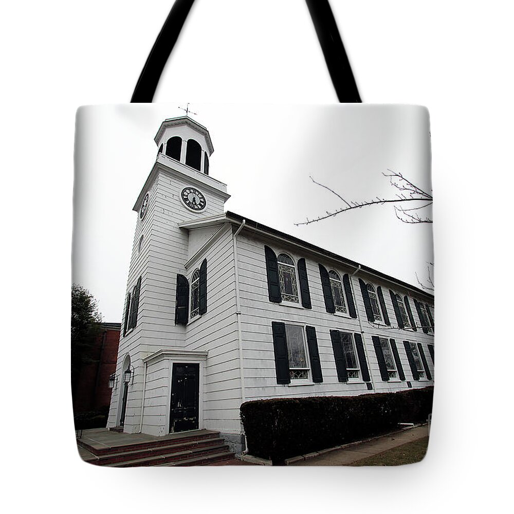 St. Georges Church Episcopal-anglican Tote Bag featuring the photograph St. Georges Church Episcopal-Anglican by Steven Spak