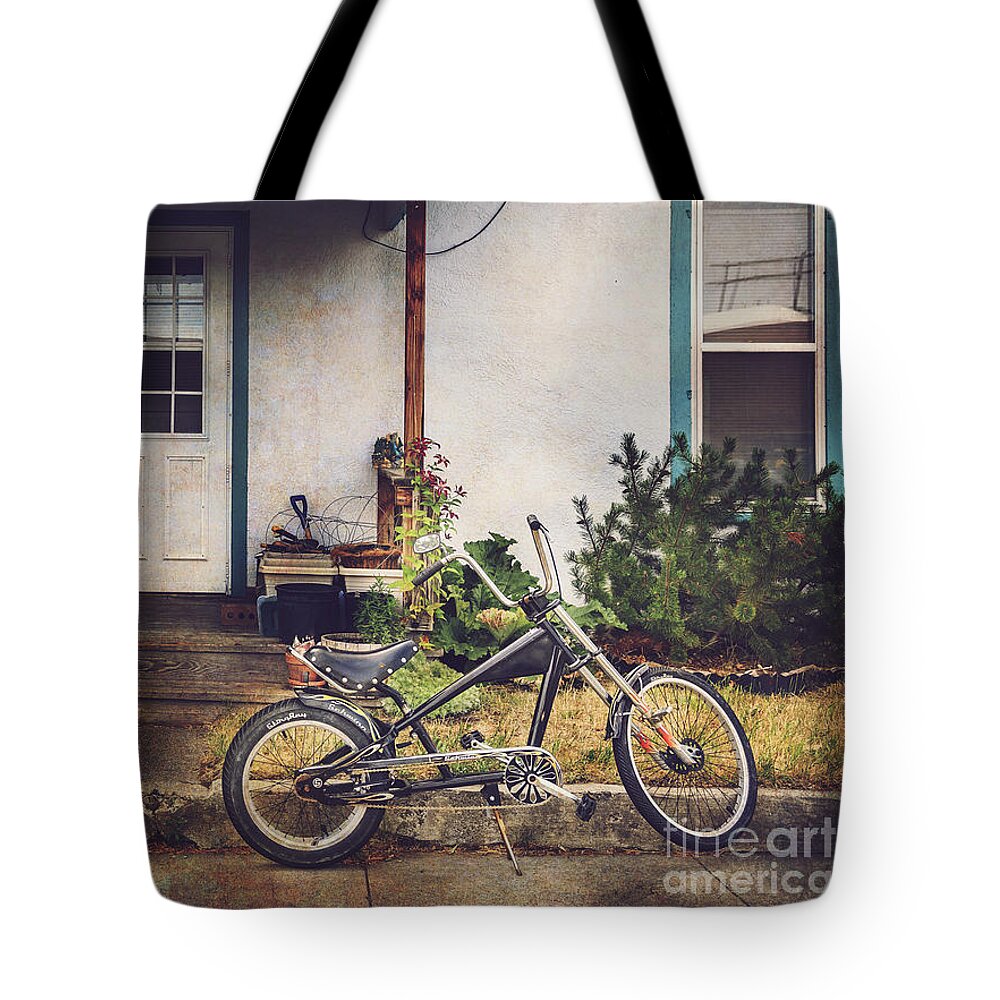 Livingston Tote Bag featuring the photograph Sting Ray Bicycle by Craig J Satterlee
