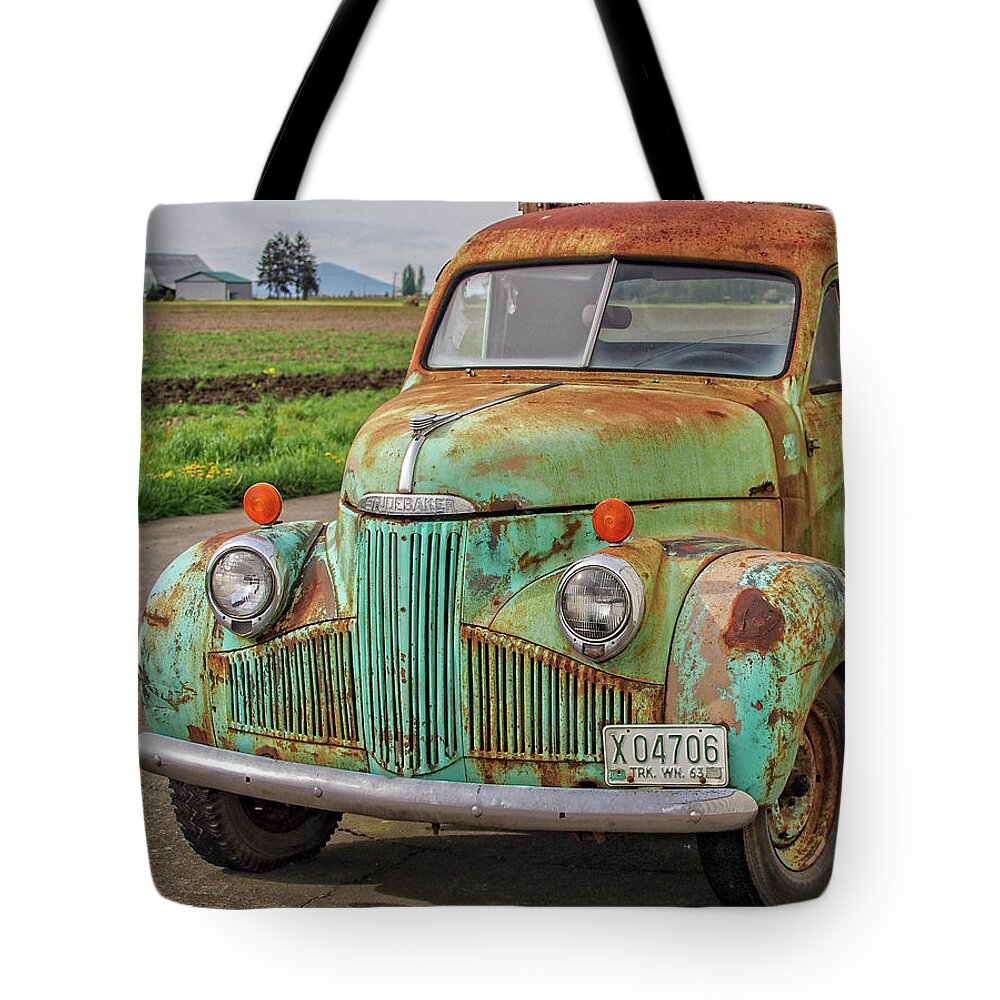 Studebaker Pickup Truck Tote Bag featuring the photograph Studebaker '47 M-5 Coupe Express by Gary Karlsen