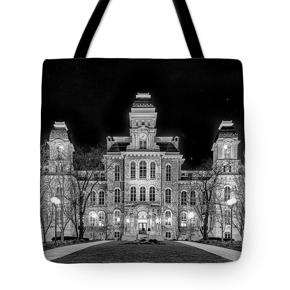 Su Tote Bag featuring the photograph SU Hall of Languages by Rod Best