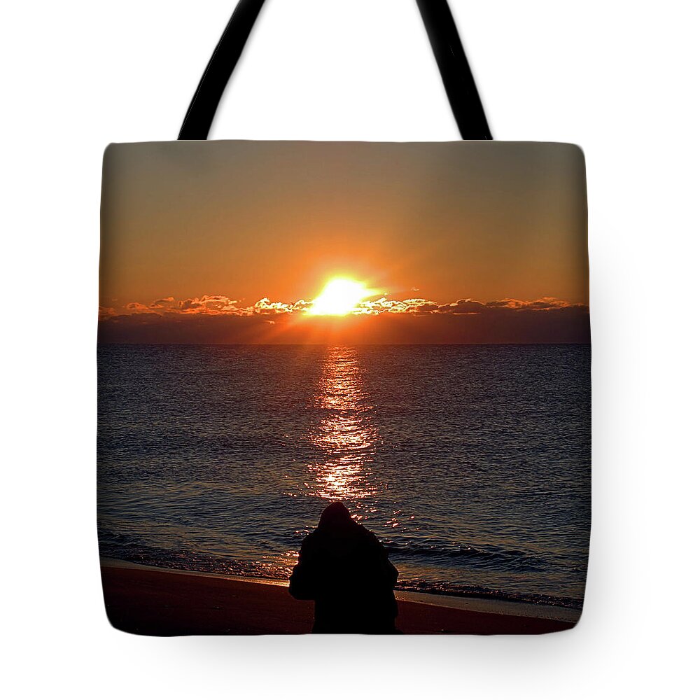 Seas Tote Bag featuring the photograph Sun Chasers I I I by Newwwman