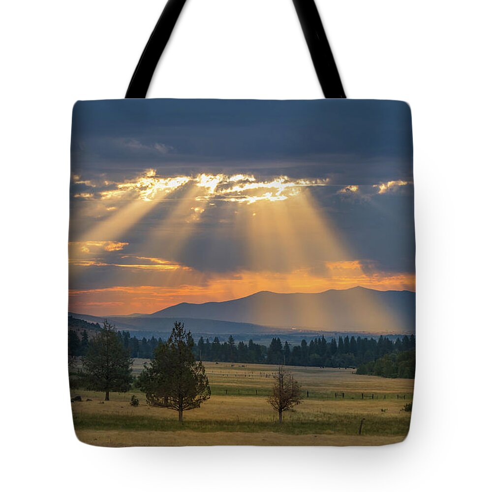 Landscape Tote Bag featuring the photograph Sun Rays In the Valley by Randy Robbins