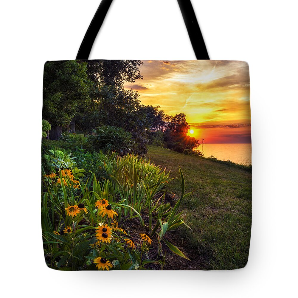 Sunset Tote Bag featuring the photograph Sundown by Mark Papke