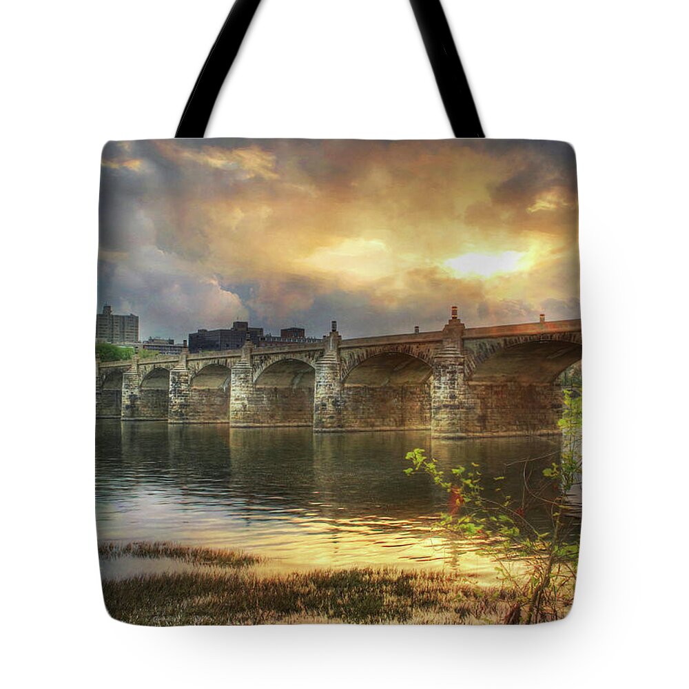 Harrisburg Tote Bag featuring the photograph Sunrise Over Market by Lori Deiter