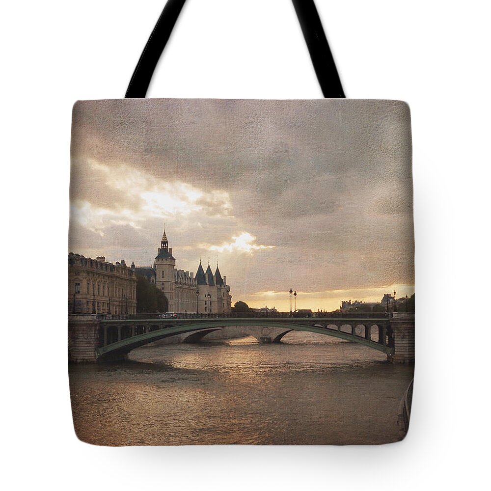 Paris Tote Bag featuring the photograph Sunset in Paris by Hermes Fine Art
