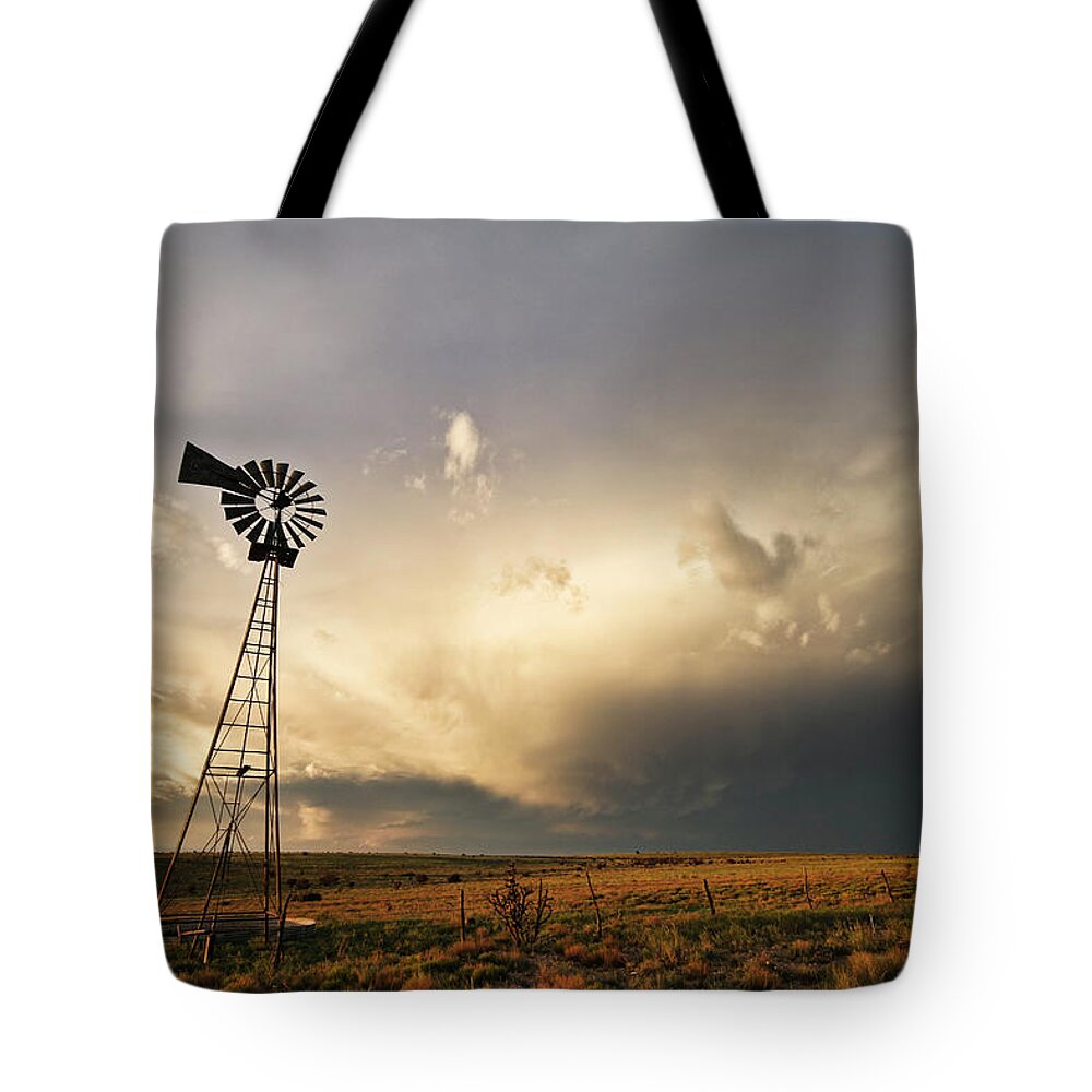 New Mexico Tote Bag featuring the photograph Sunset near Santa Rosa New Mexico by Ryan Crouse