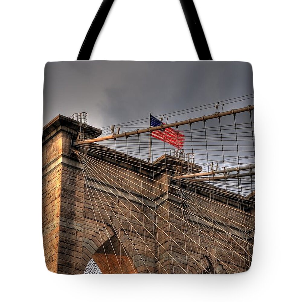 Photograph Tote Bag featuring the photograph Sunset on Brooklyn Bridge by Kelly Wade
