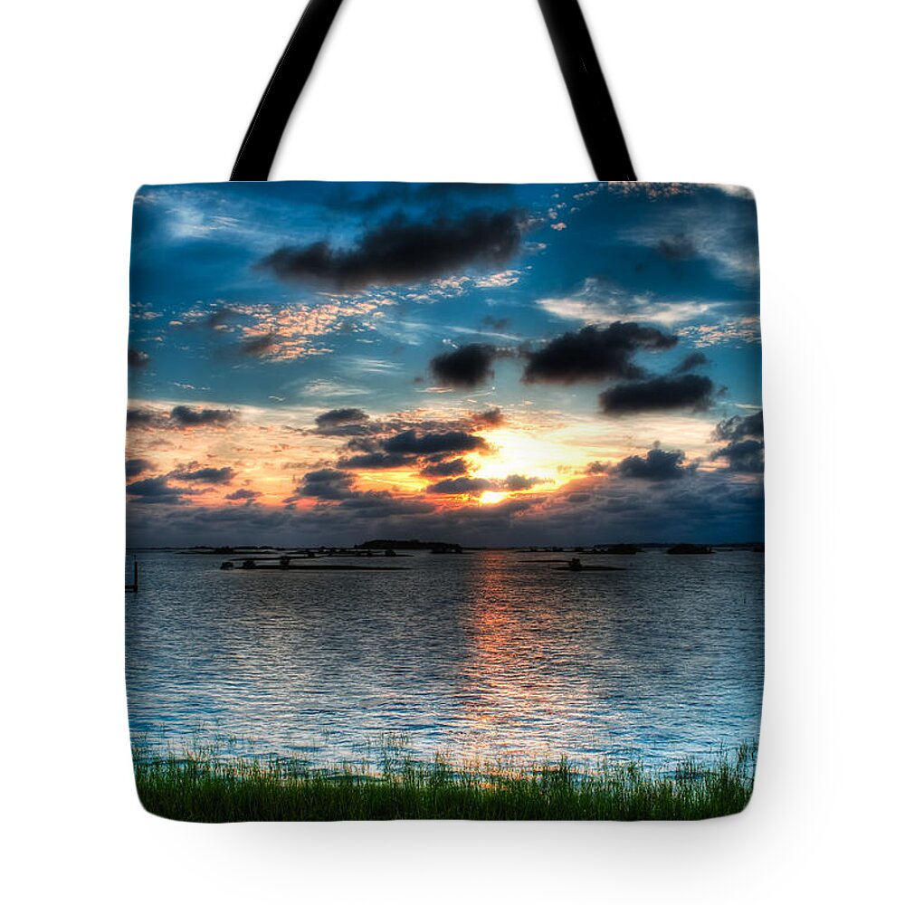 Lnadscape Tote Bag featuring the photograph Sunset on Cedar Key by Richard Leighton