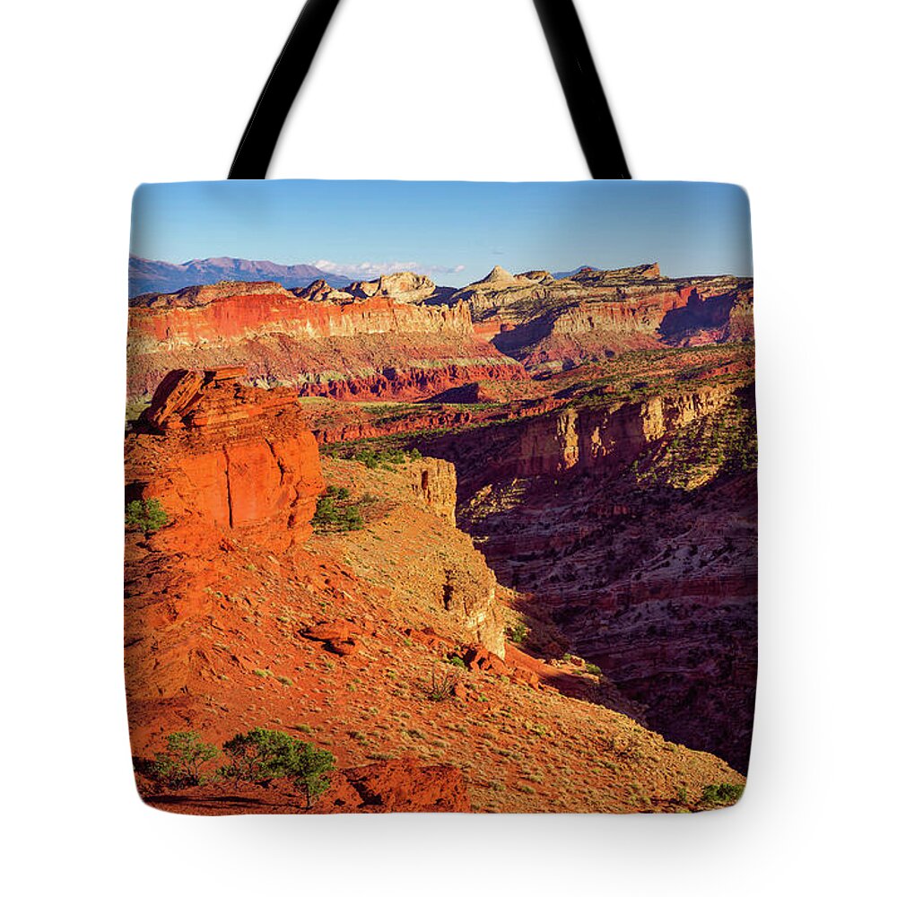 Canyon Tote Bag featuring the photograph Sunset Point View by John Hight