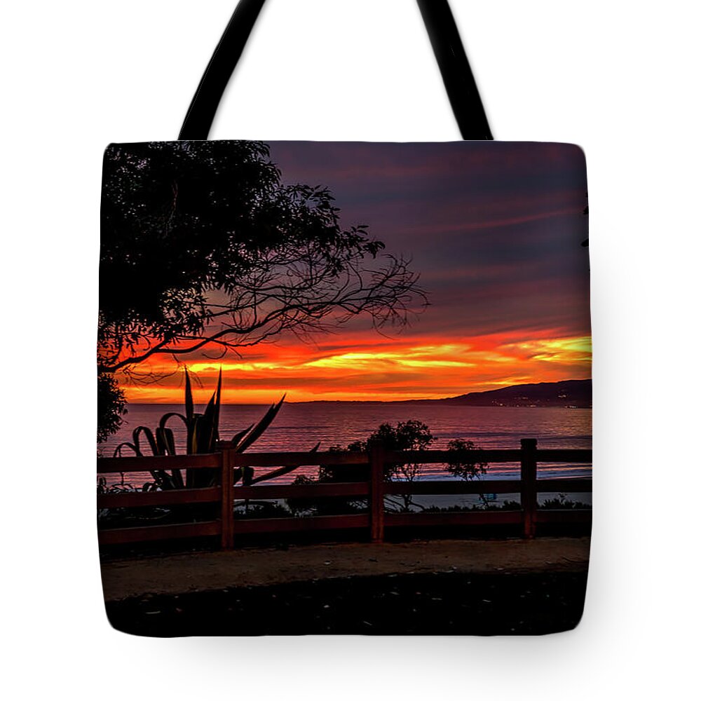 Sunset Silhouettes Tote Bag featuring the photograph Sunset Silhouettes by Gene Parks