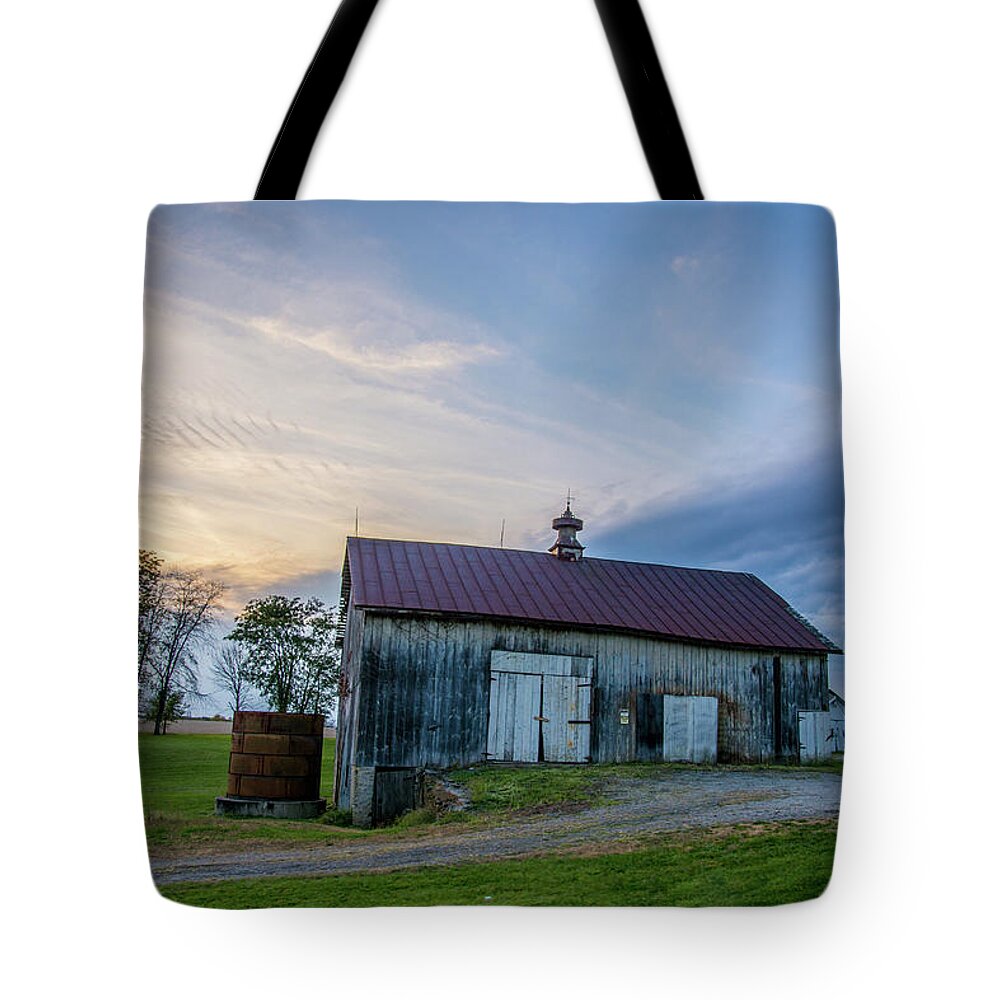 Old Tote Bag featuring the photograph Sunset Years Barn by Randall Branham