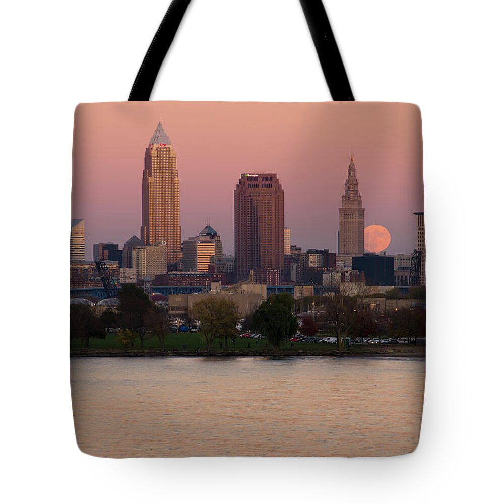 Super Moon Tote Bag featuring the photograph SuperMoon Over Cleveland by Ann Bridges