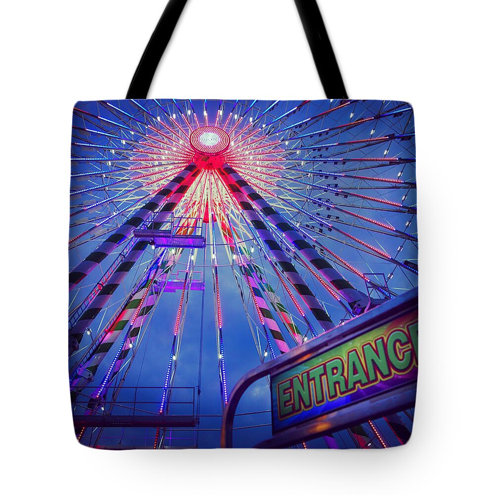 Ferris Wheel Tote Bag featuring the photograph The Big Wheel by Hermes Fine Art