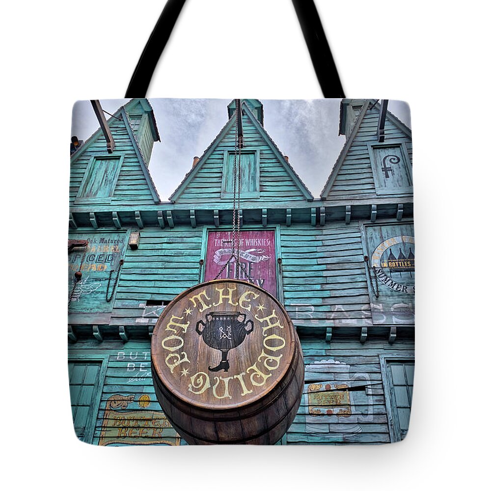 Amusement Parks Tote Bag featuring the photograph The Hopping Pot by Jim Thompson