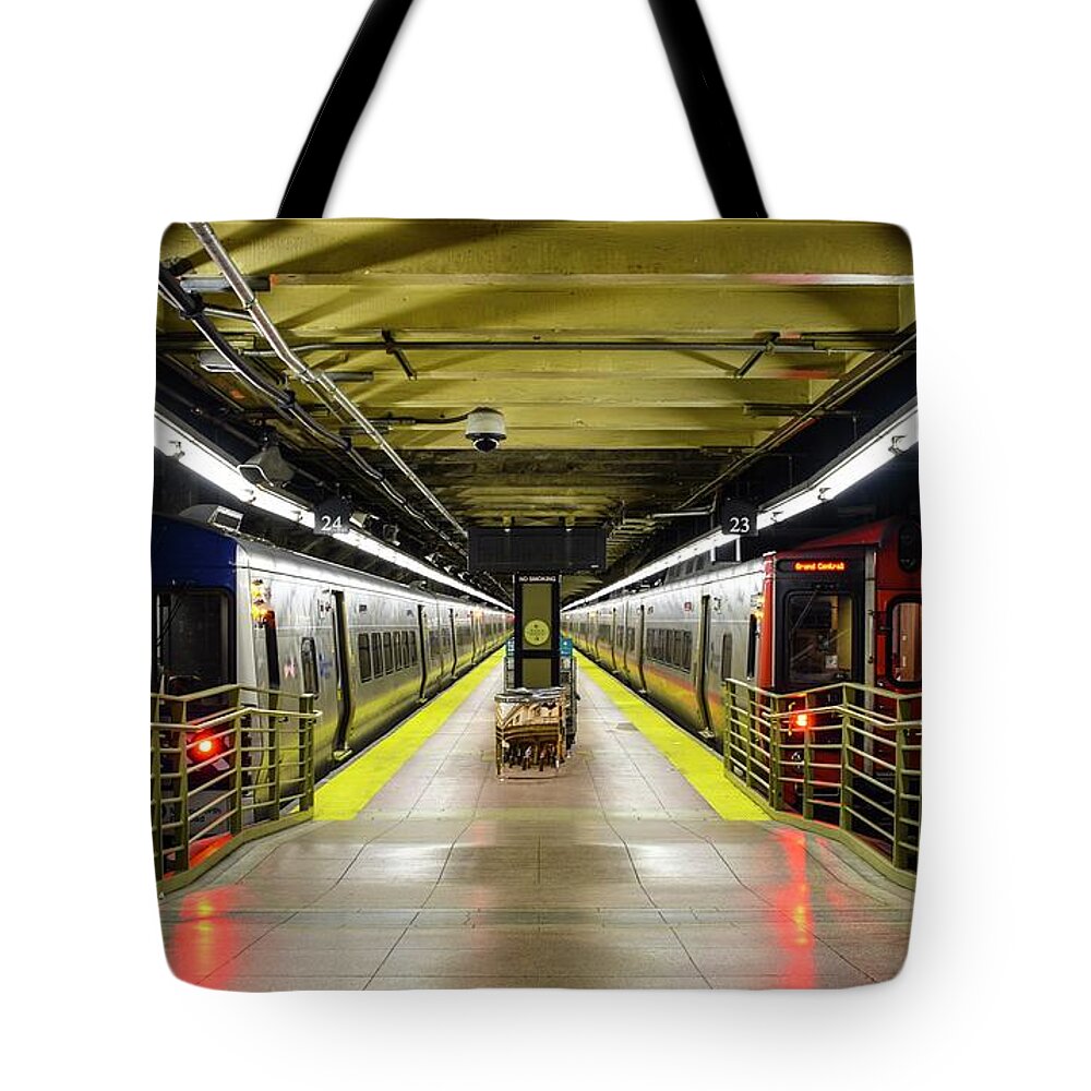 Train Tote Bag featuring the photograph The Platform by Rand Ningali