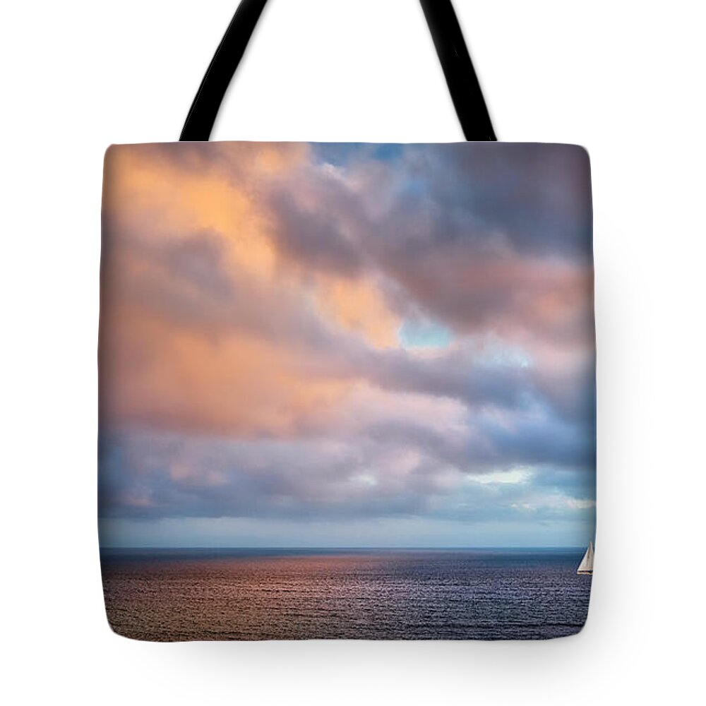 Pacific Ocean Tote Bag featuring the photograph The Sea At Peace by Endre Balogh