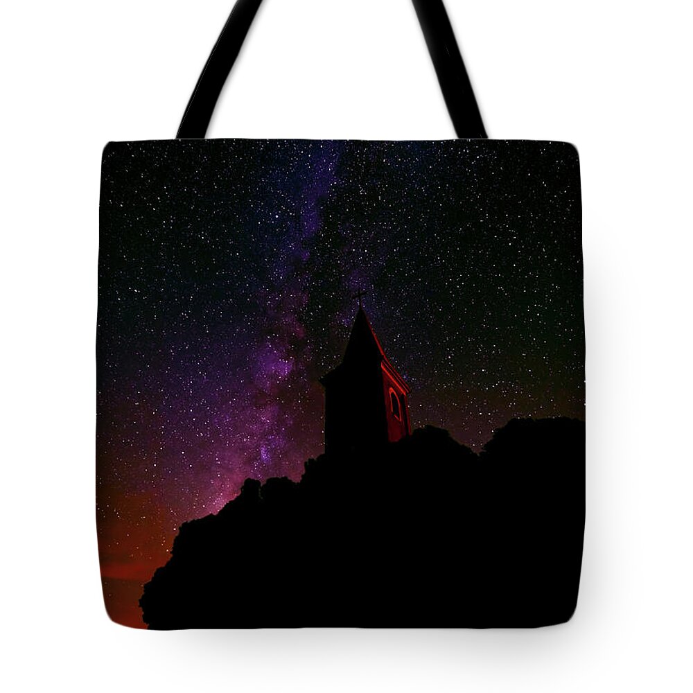 Milky Way Tote Bag featuring the photograph The Truth Is Out There by Jonathan Davison