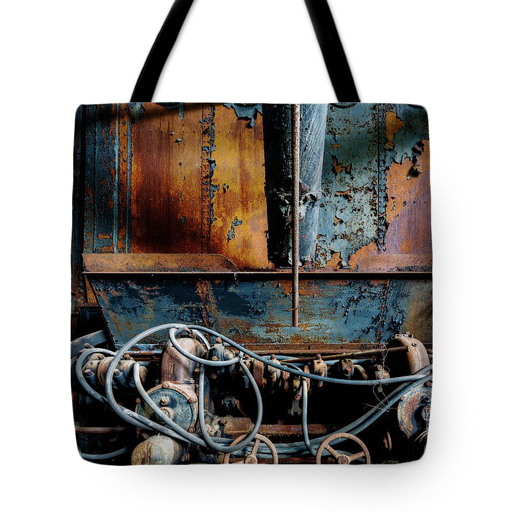 Landale Tote Bag featuring the photograph The Wizard's Music Box by Doug Sturgess