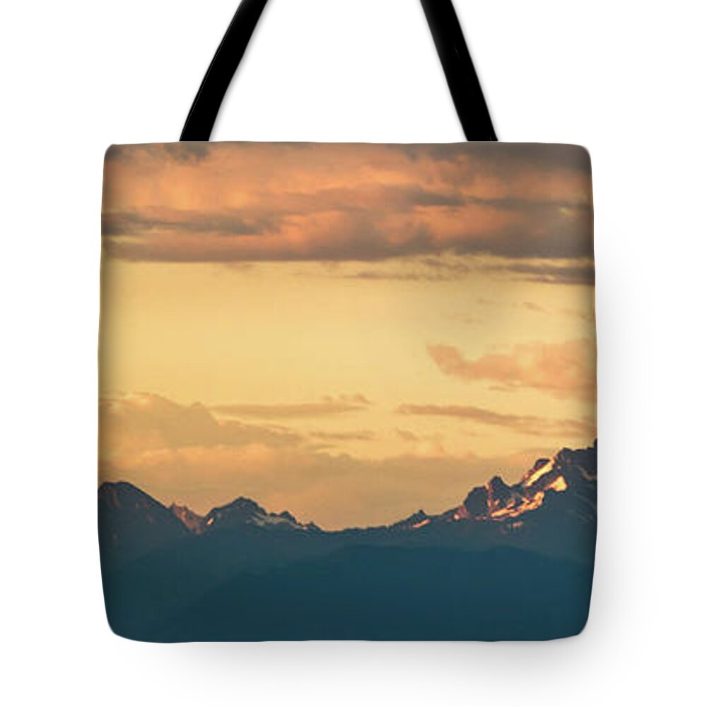 Sky Tote Bag featuring the photograph Three Fingers Mountain by Ed Clark