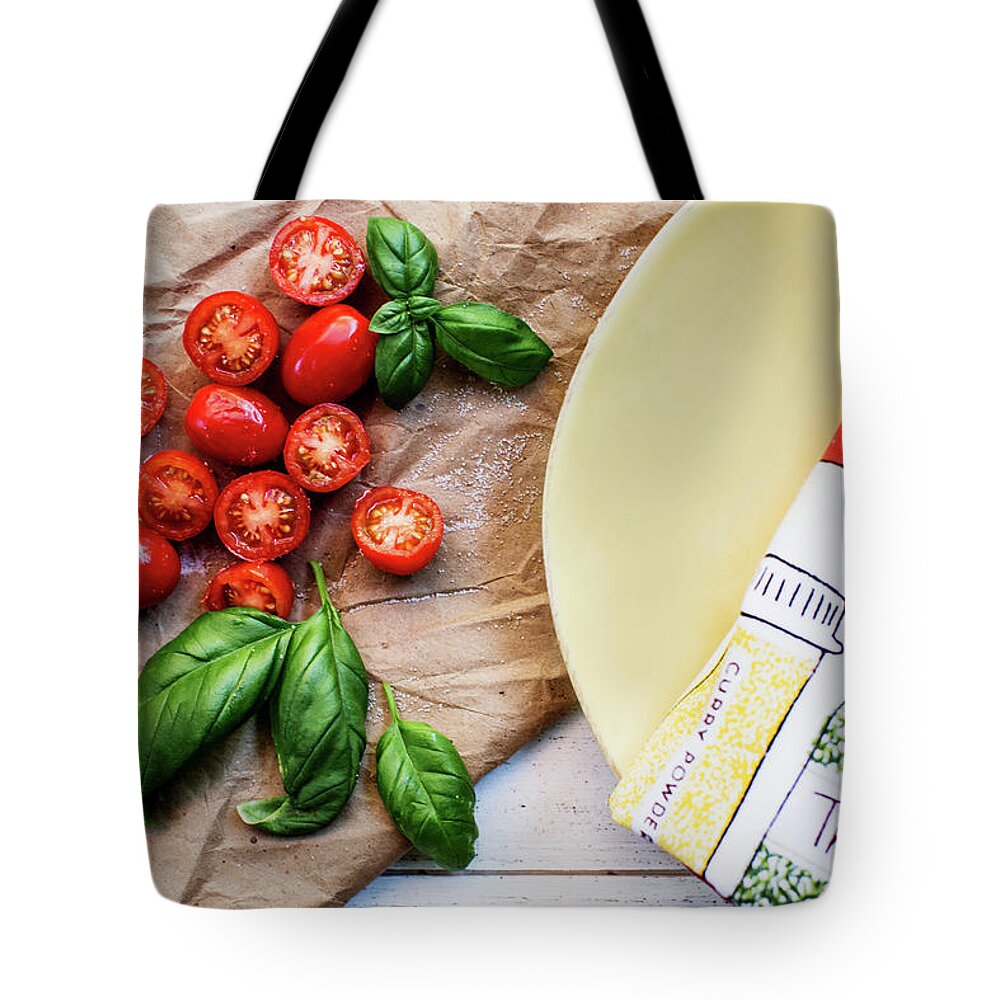 Vegetables Tote Bag featuring the photograph Tomatoes on Yellow Plate by Rebecca Cozart
