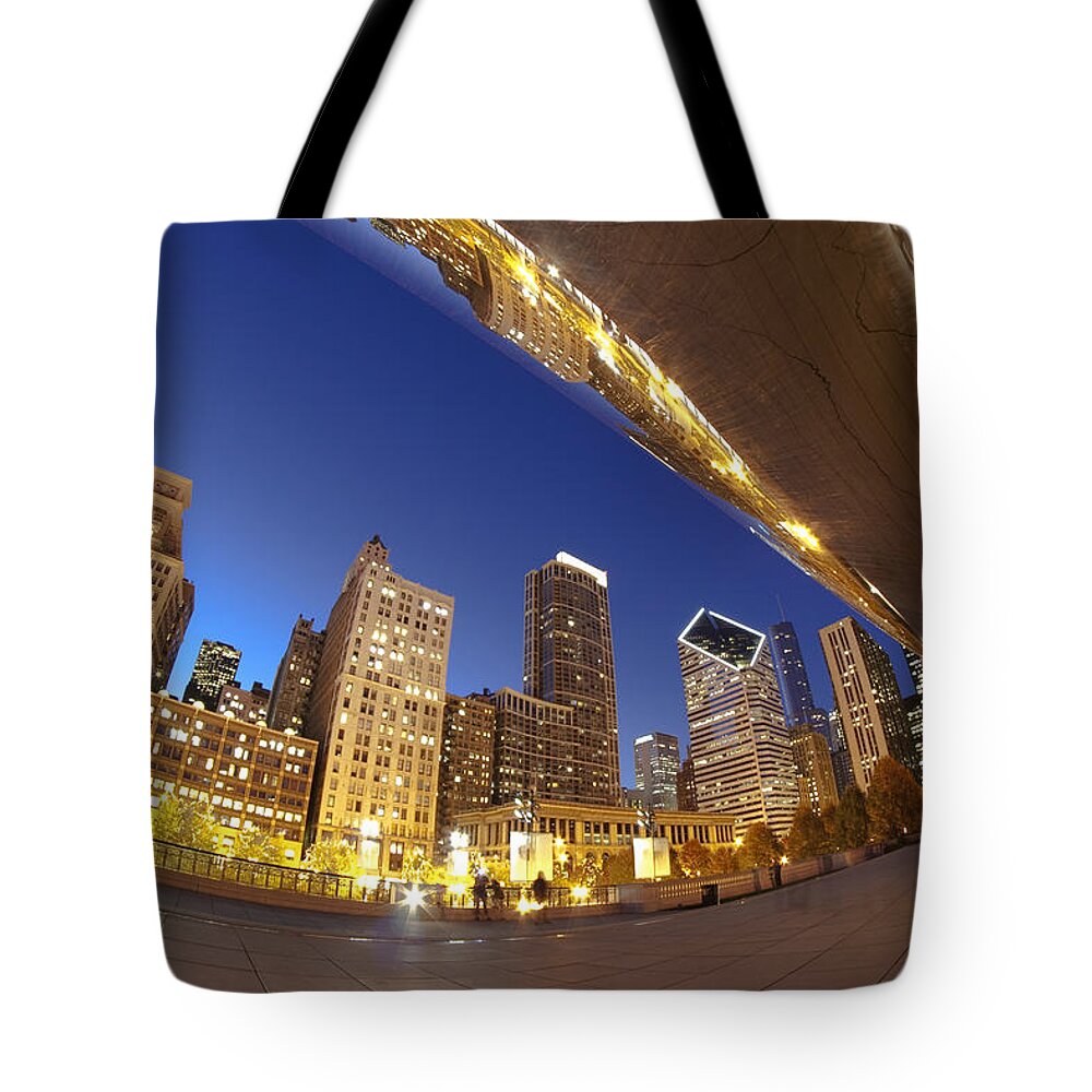 Bean Tote Bag featuring the photograph Twilight Chicago skyline by Sven Brogren