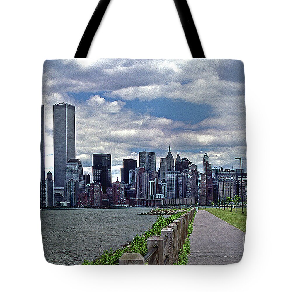 Scenic Tours Tote Bag featuring the photograph Twin Towers by Skip Willits