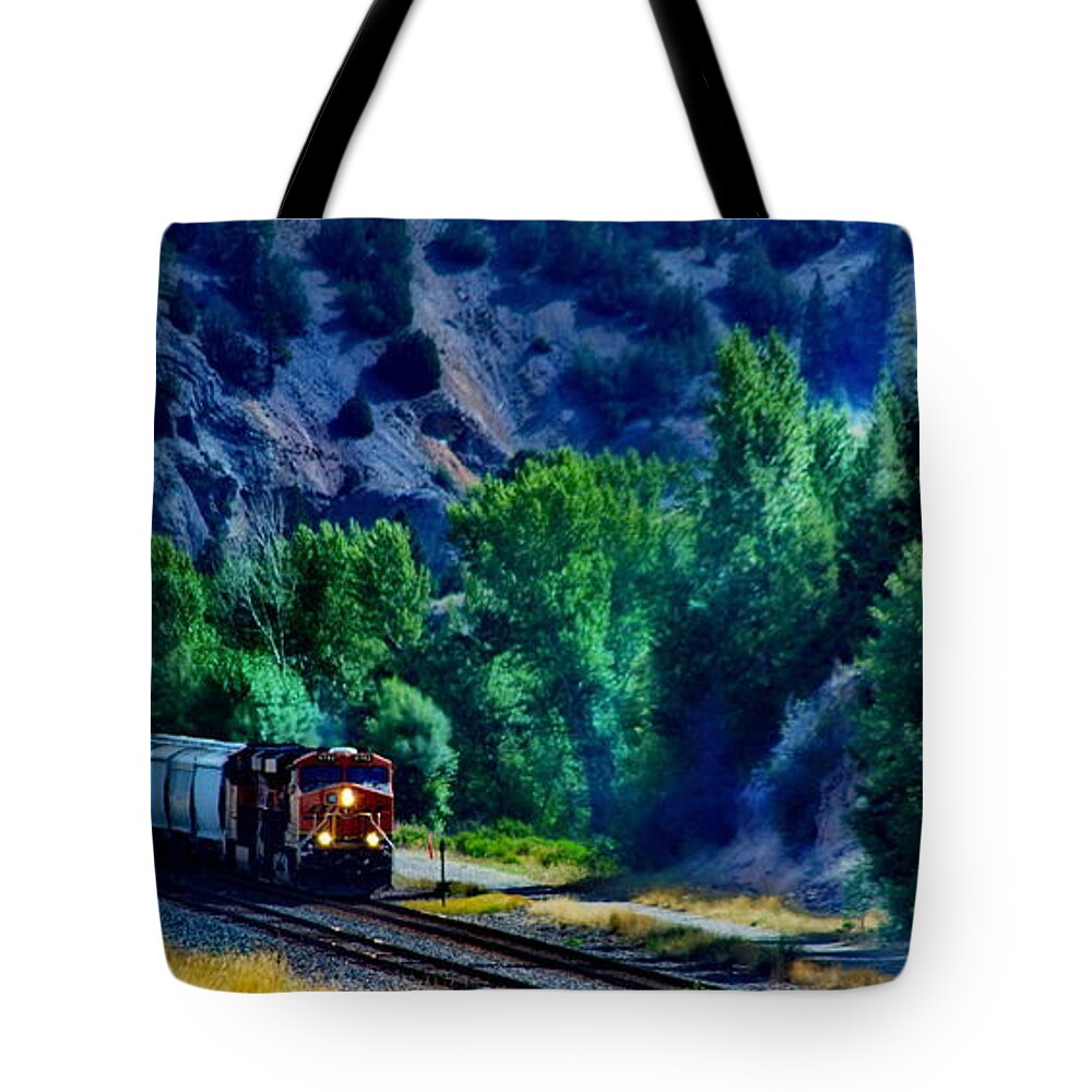 Union Pacific Tote Bag featuring the photograph Union Pacific - South Dakota by Russ Harris