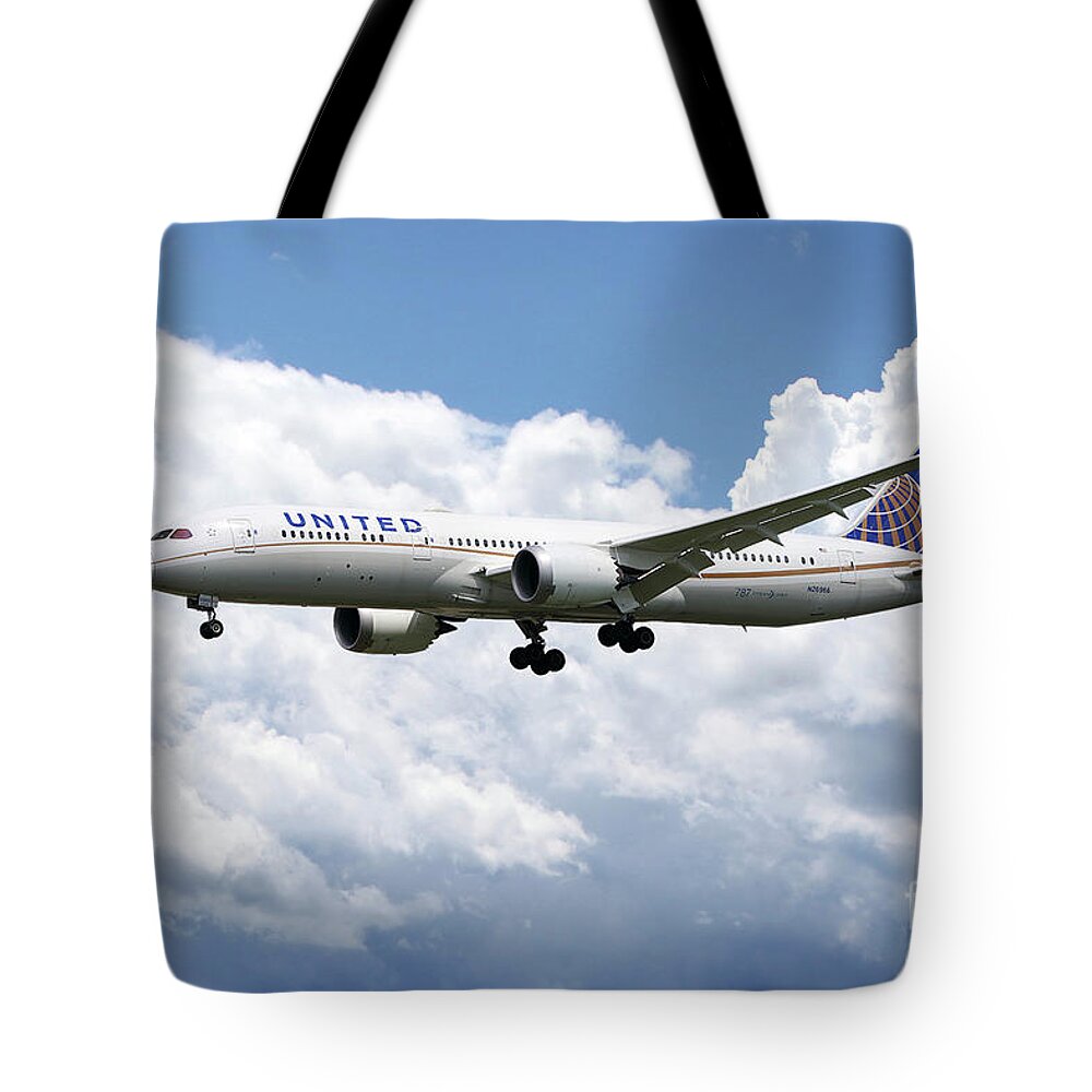 United Tote Bag featuring the digital art United Airlines Boeing 777 Dreamliner by Airpower Art