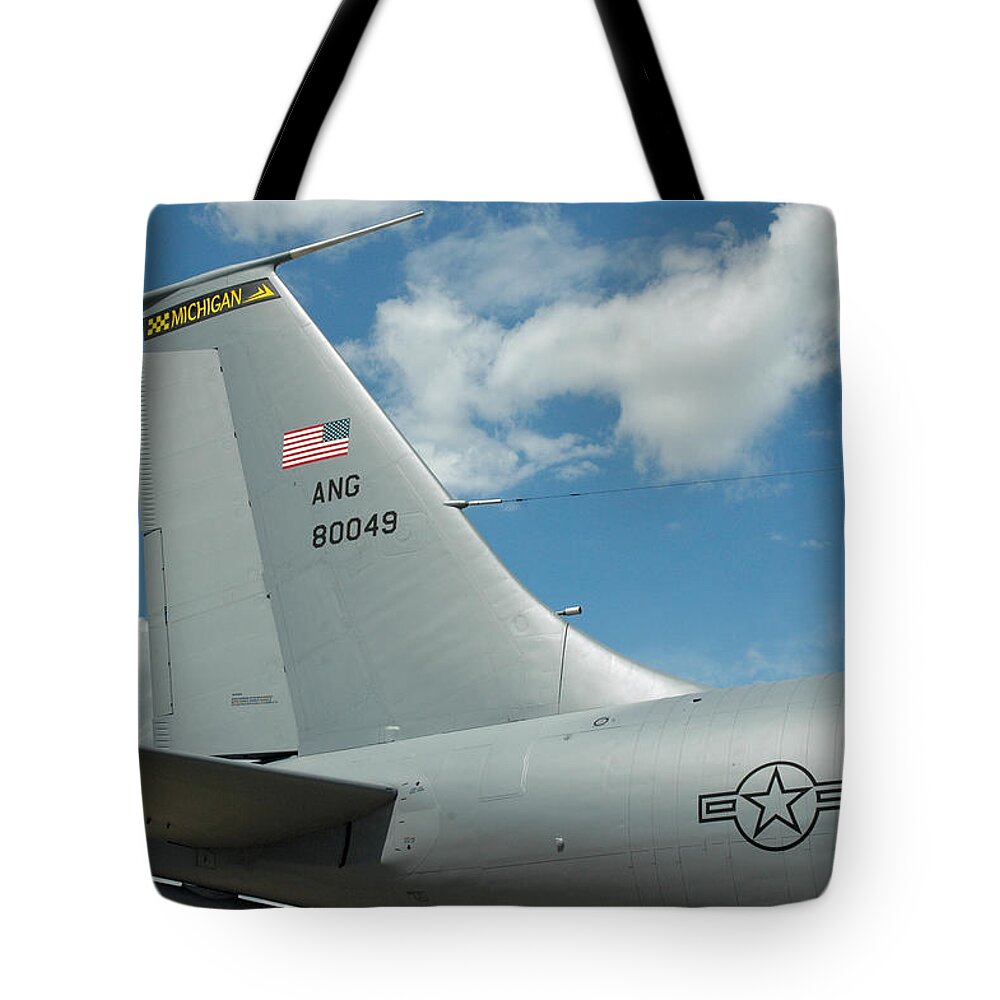 Usa Tote Bag featuring the photograph USA Airshow by LeeAnn McLaneGoetz McLaneGoetzStudioLLCcom