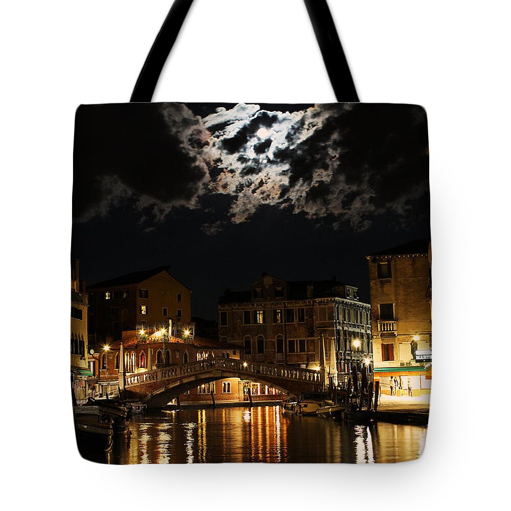 Venice Tote Bag featuring the photograph Venice Bridge by Effezetaphoto Fz