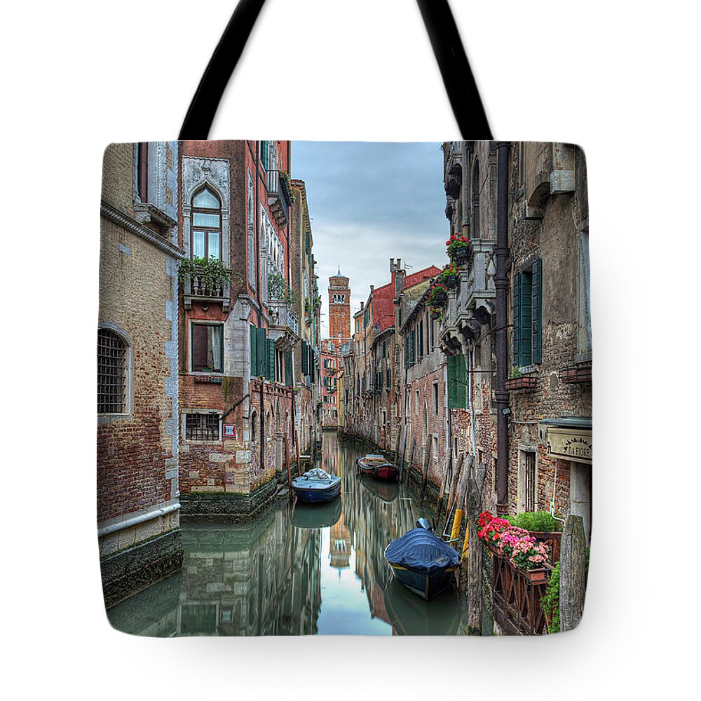 Venice Tote Bag featuring the photograph Venetian Morning by Peter Kennett