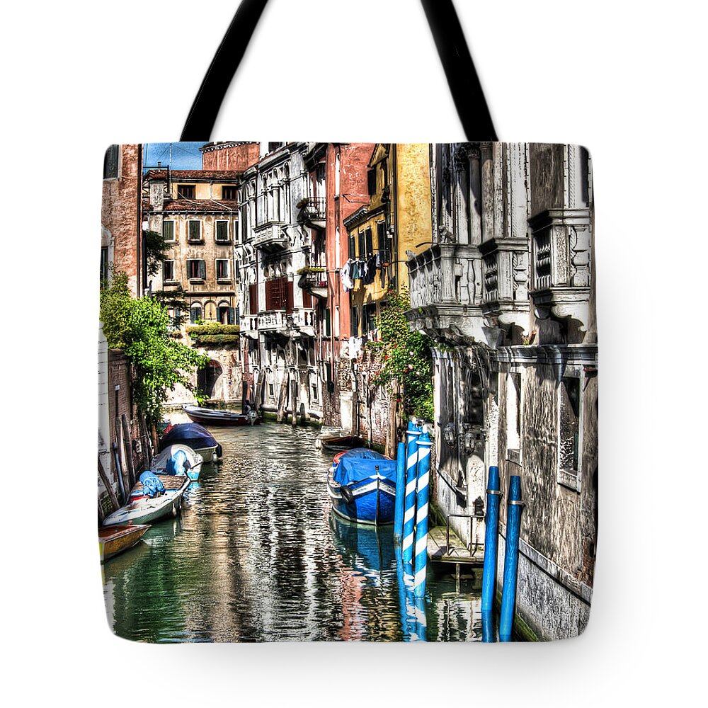 Viale Di Venezia Tote Bag featuring the photograph Viale di Venezia by Tom Cameron