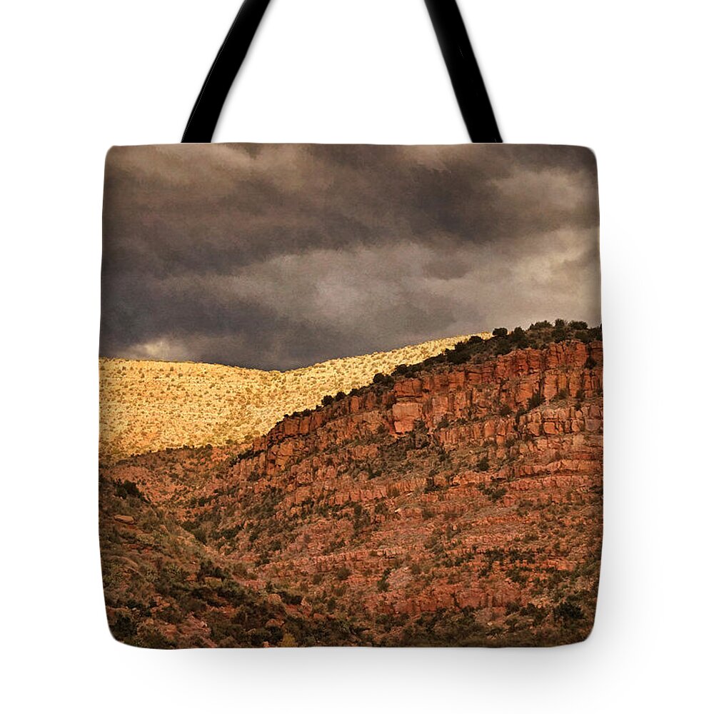 Verde Valley Tote Bag featuring the photograph View from a Train Pnt by Theo O'Connor