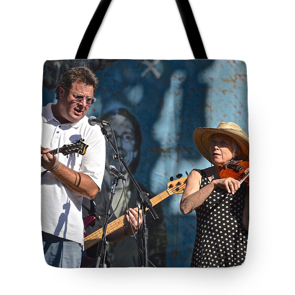 Concert Photography Tote Bag featuring the photograph Vince Gill and Laurie Lewis by Debra Amerson