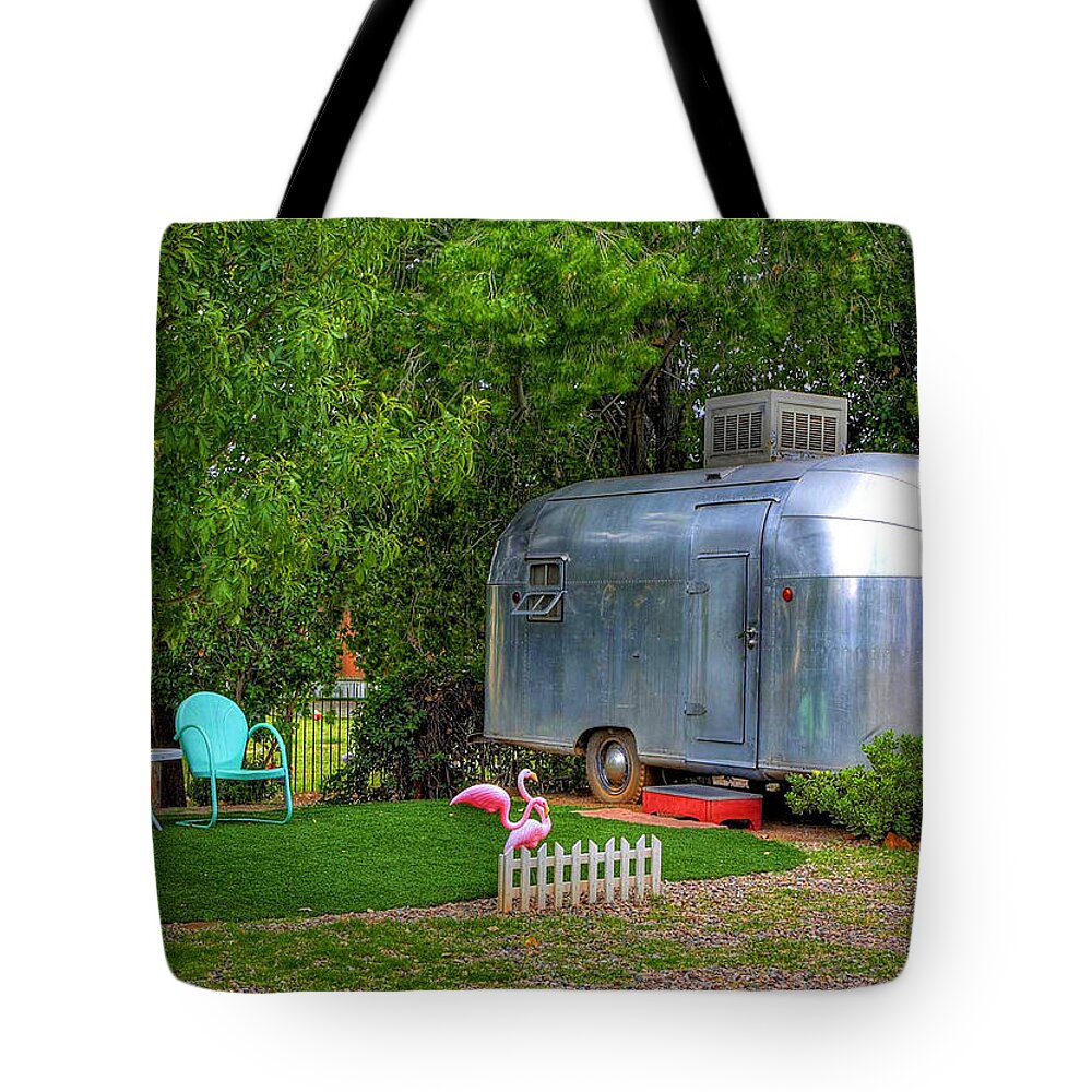 El Rey Tote Bag featuring the photograph Vintage Trailer by Charlene Mitchell