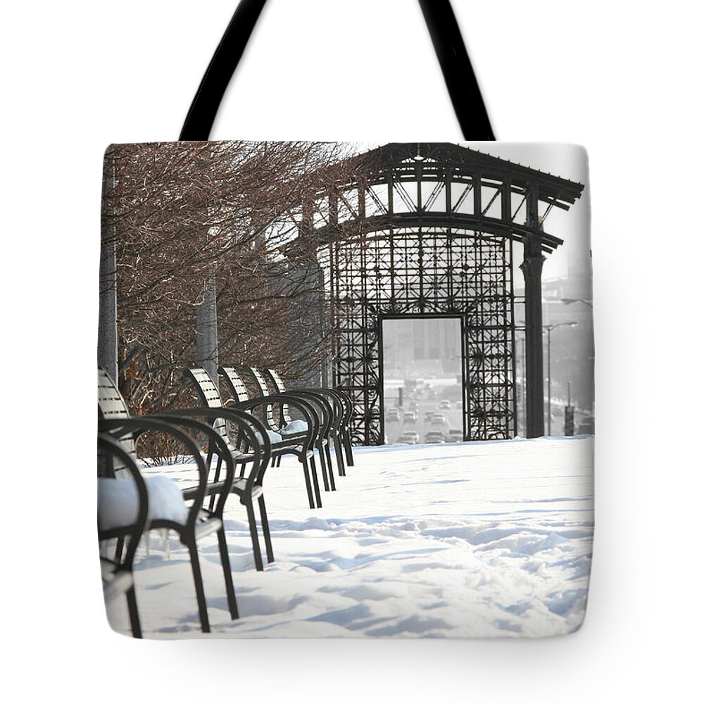City Tote Bag featuring the photograph Waiting by Dylan Punke