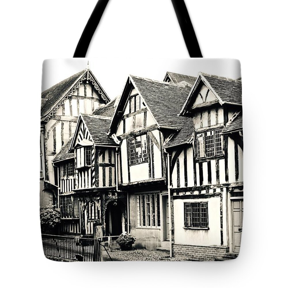 England Tote Bag featuring the photograph Warwick History by Phil Cappiali Jr
