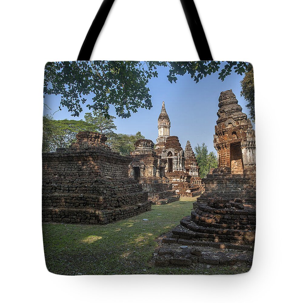 Temple Tote Bag featuring the photograph Wat Chedi Ched Thaeo DTHST0129 by Gerry Gantt