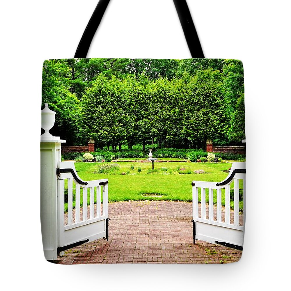 Landscape Tote Bag featuring the photograph Welcome come on in by Merle Grenz