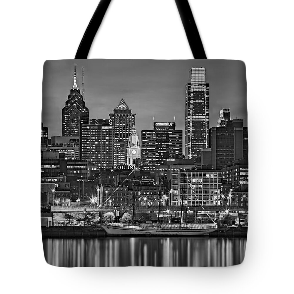 Philadelphia Skyline Tote Bag featuring the photograph Welcome To Penn's Landing BW by Susan Candelario