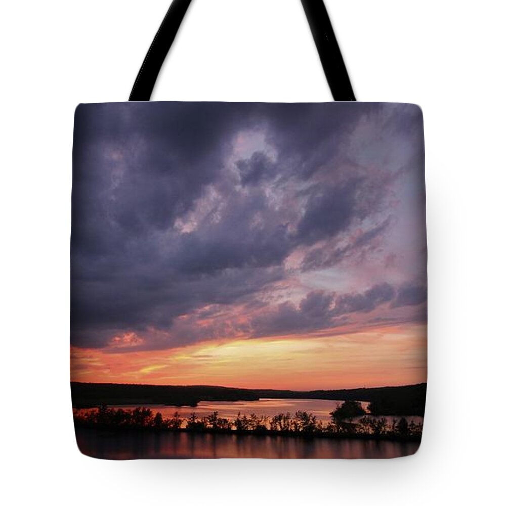 Sunset Tote Bag featuring the photograph West Thompson Lake Spring Sunset by Neal Eslinger
